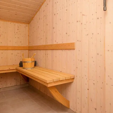 Luxury Retreat In Thorsager Vakantiehuis